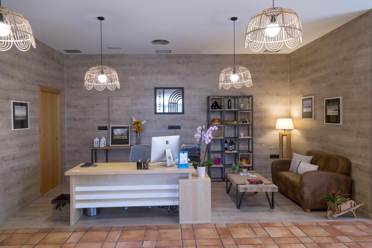 Hostal Pradaria Asador & Alojamiento Arcas エクステリア 写真