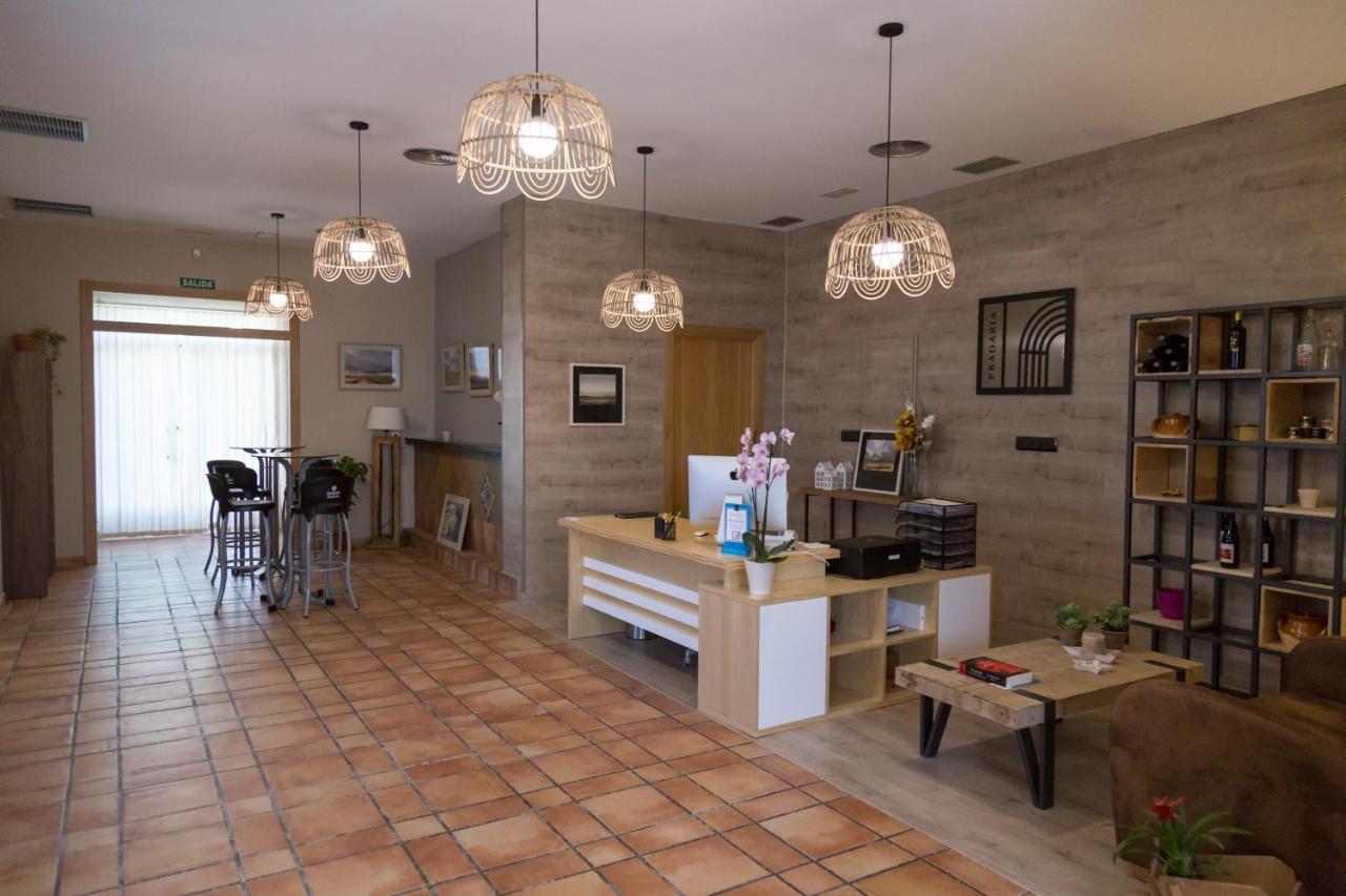 Hostal Pradaria Asador & Alojamiento Arcas エクステリア 写真