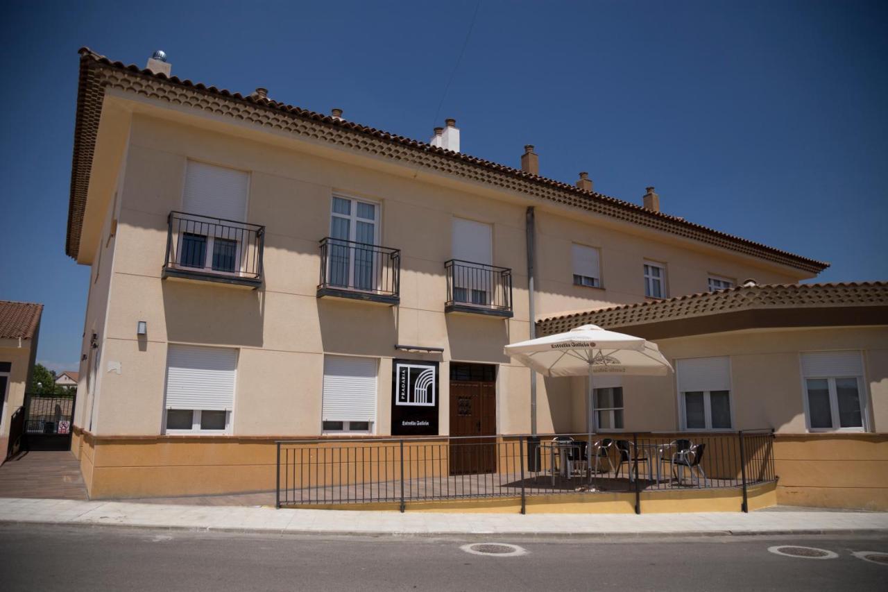 Hostal Pradaria Asador & Alojamiento Arcas エクステリア 写真