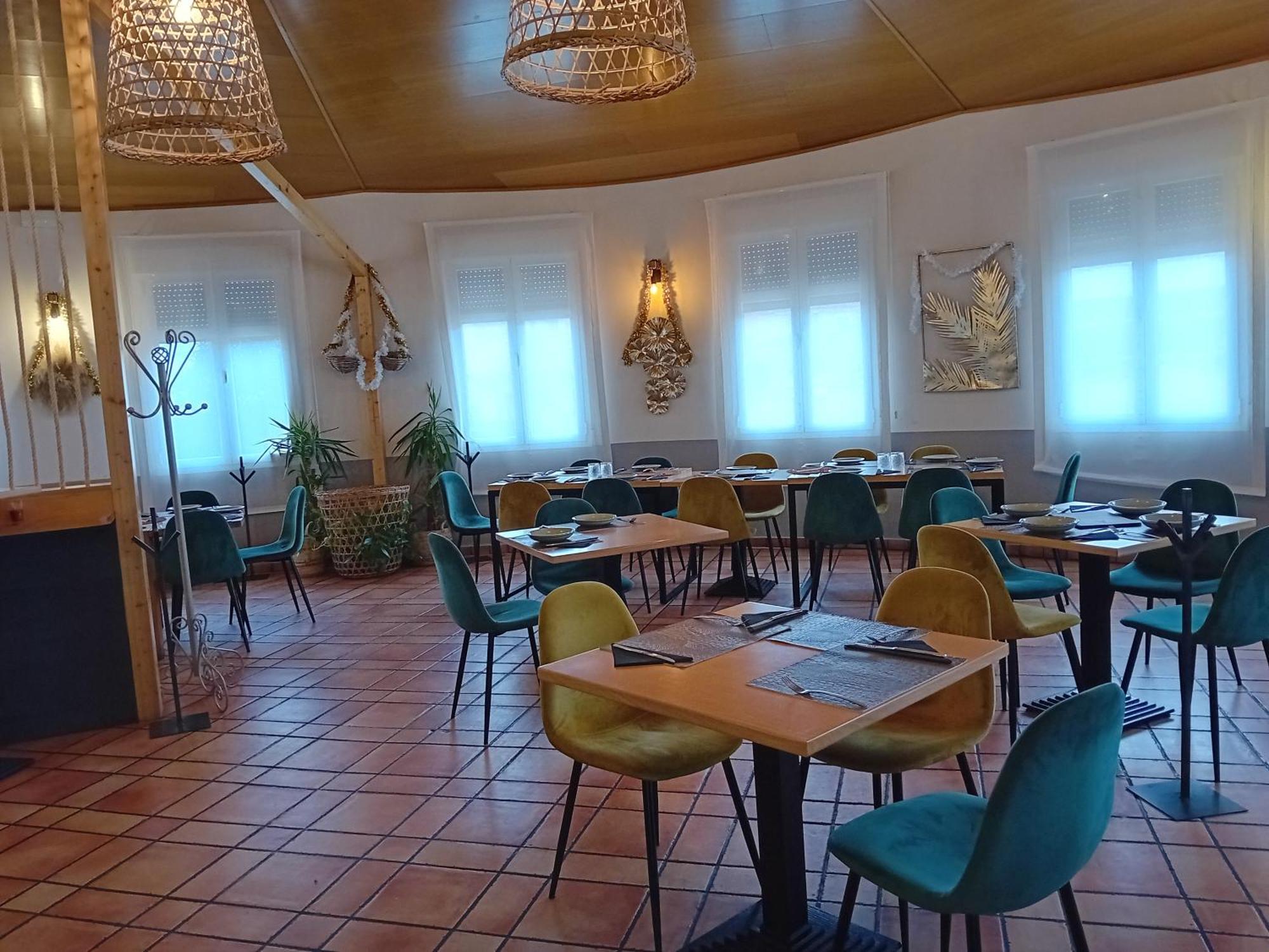 Hostal Pradaria Asador & Alojamiento Arcas エクステリア 写真